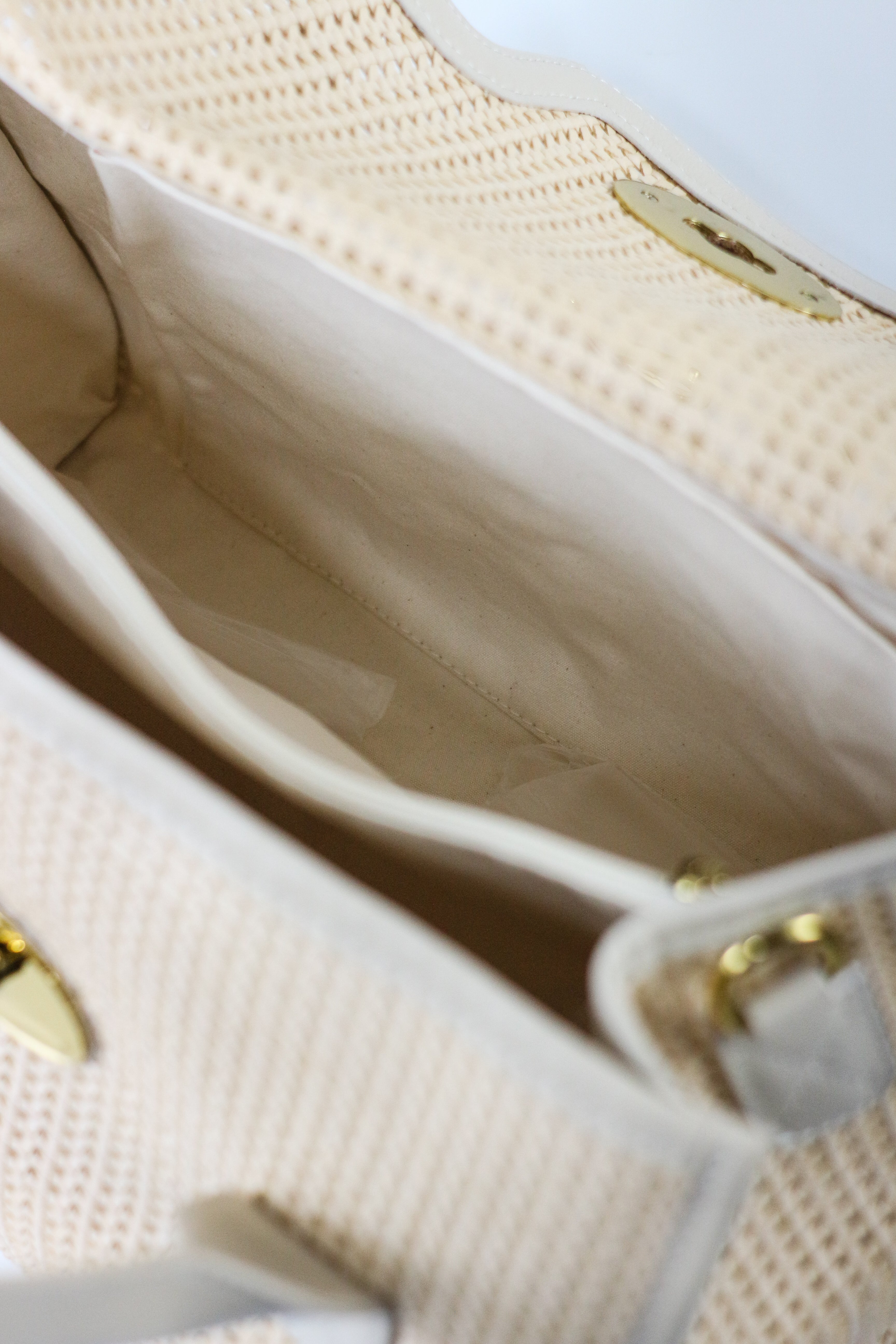 Bolsa Nekka Off White